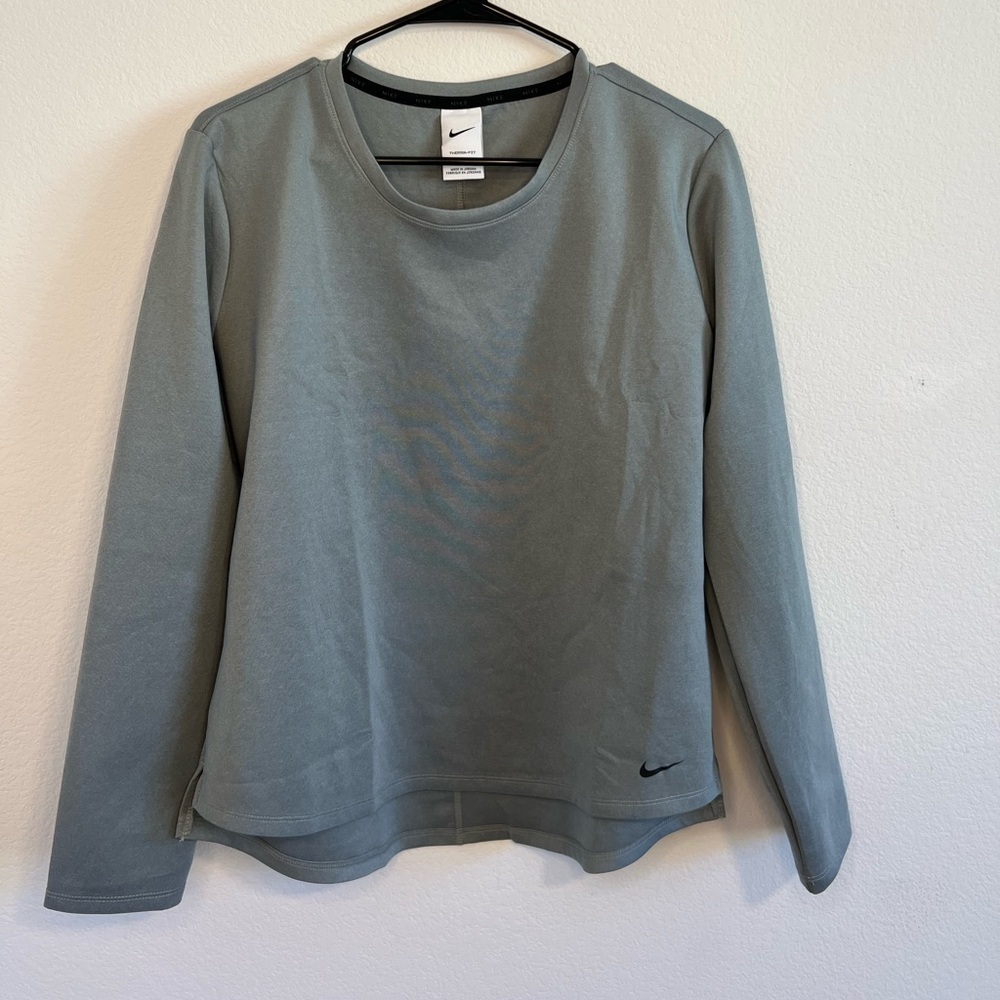 Nike‎ Women’s Gray Thermal Fit Top Size Large NWT
